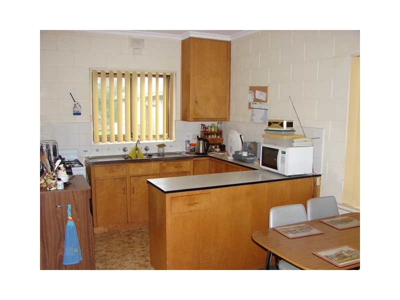 14 Lindsay Street, Victor Harbor SA 5211