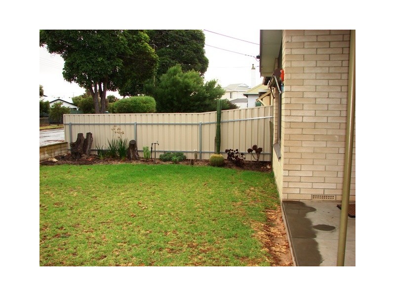 14 Lindsay Street, Victor Harbor SA 5211