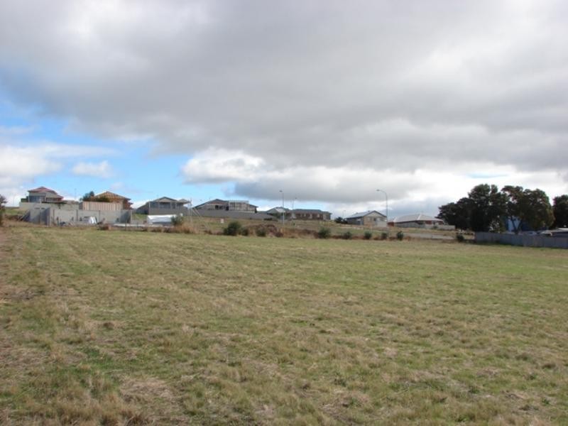 34 Norma Crescent, Encounter Bay SA 5211