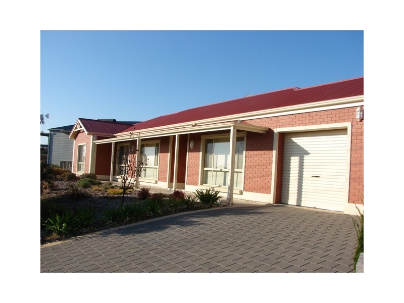 15 Tudor Avenue, Victor Harbor SA 5211