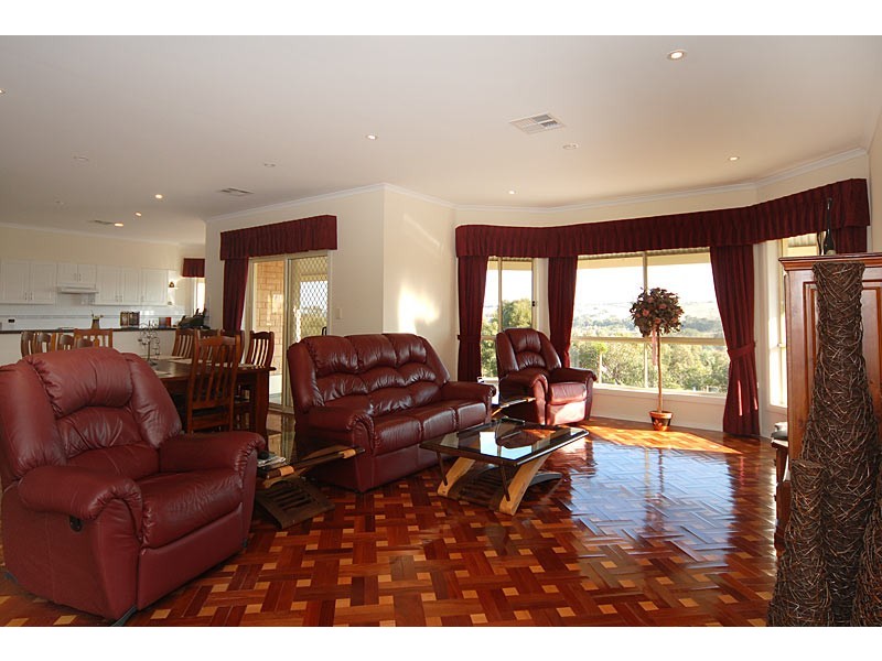 4 Shetland Court, Victor Harbor SA 5211