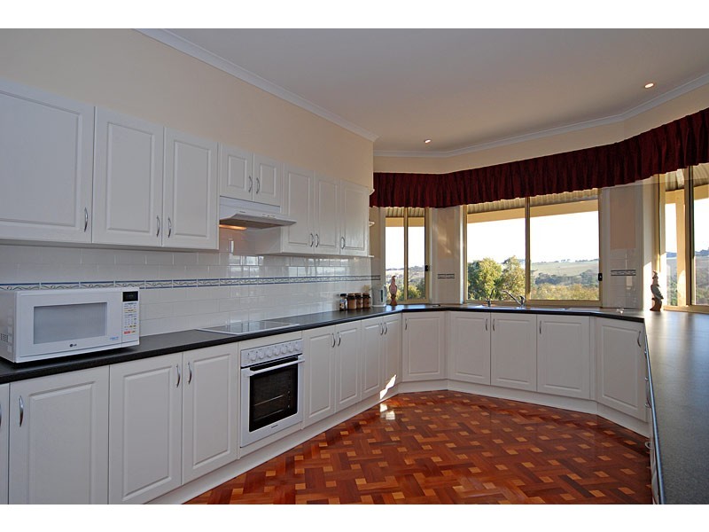 4 Shetland Court, Victor Harbor SA 5211