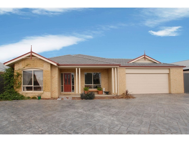 15 Connewarre Close, Wyndham Vale VIC 3024