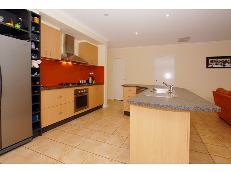 15 Connewarre Close, Wyndham Vale VIC 3024