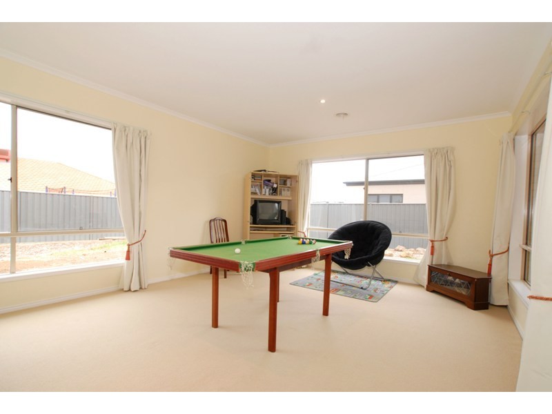 15 Connewarre Close, Wyndham Vale VIC 3024