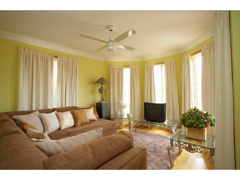 36 Provence Grove, Hoppers Crossing VIC 3029