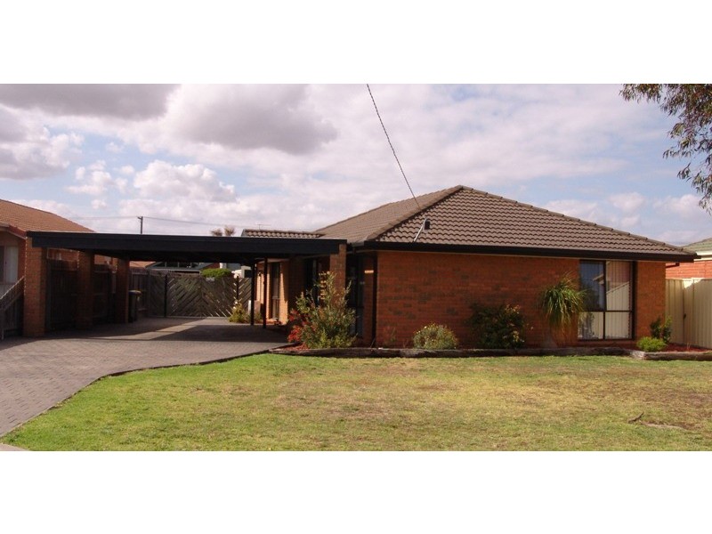 61 Bartlett Crescent, Hoppers Crossing VIC 3029