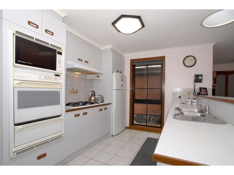 24 Symons Avenue, Hoppers Crossing VIC 3029