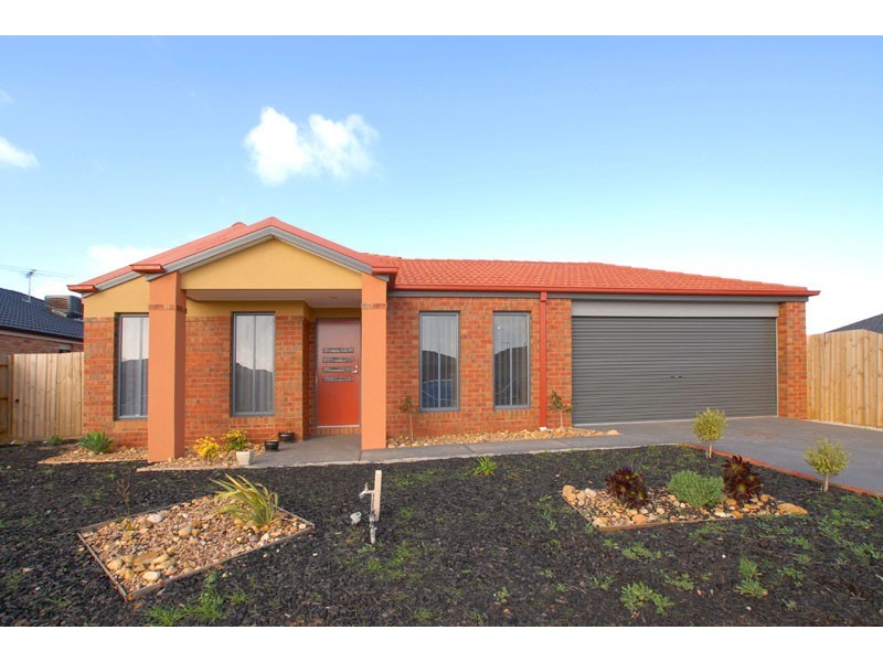 16 Lady Penrhyn Drive, Wyndham Vale VIC 3024