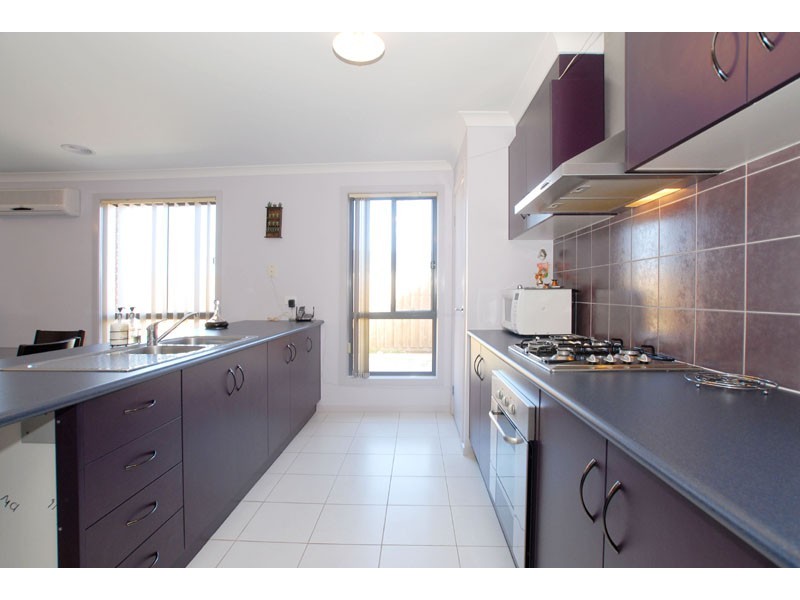 16 Lady Penrhyn Drive, Wyndham Vale VIC 3024