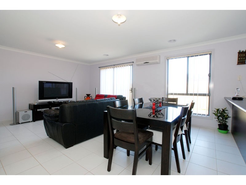 16 Lady Penrhyn Drive, Wyndham Vale VIC 3024