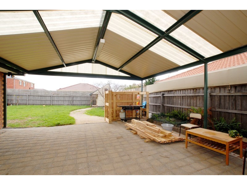 24 Karinya Close, Werribee VIC 3030