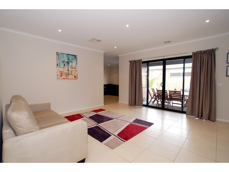 41 Azure Drive, Tarneit VIC 3029