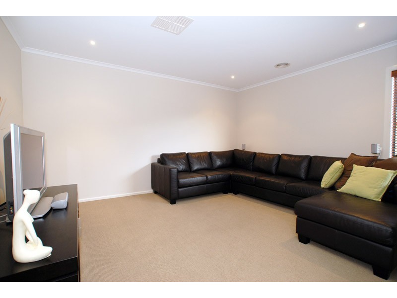 41 Azure Drive, Tarneit VIC 3029