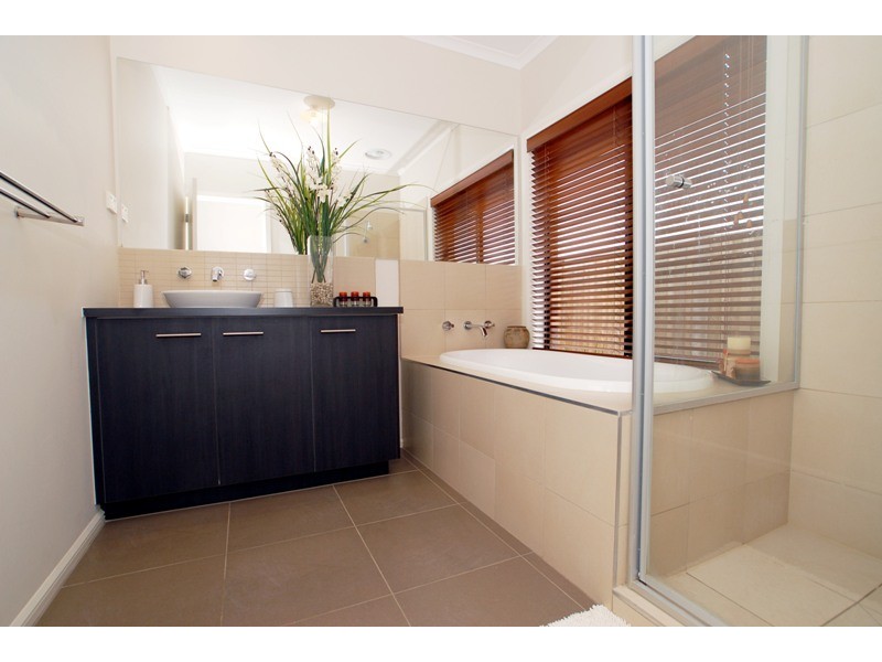 41 Azure Drive, Tarneit VIC 3029