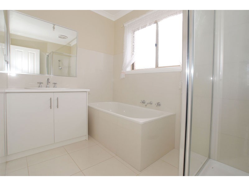 23 Horseshoe Circuit, Truganina VIC 3029