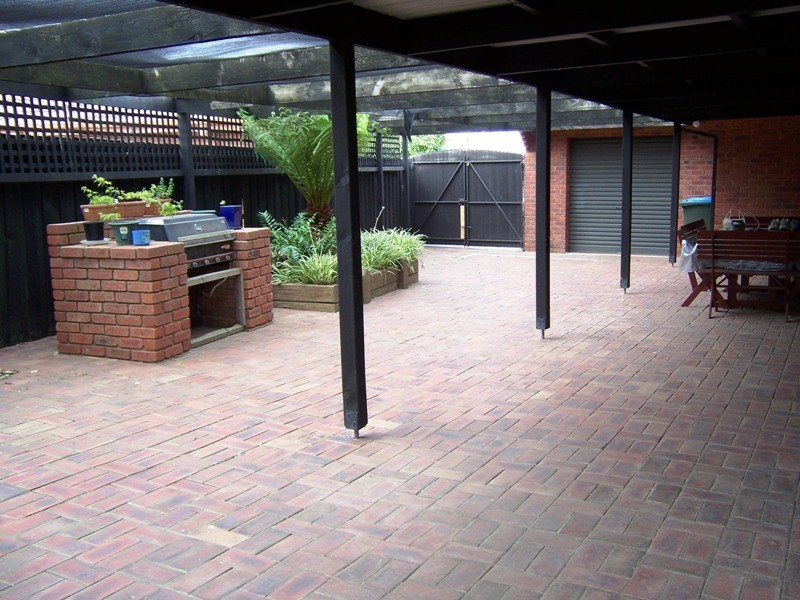 80 Songlark Crescent, Werribee VIC 3030