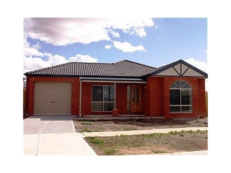 2/92 Thames Boulevard, Tarneit VIC 3029