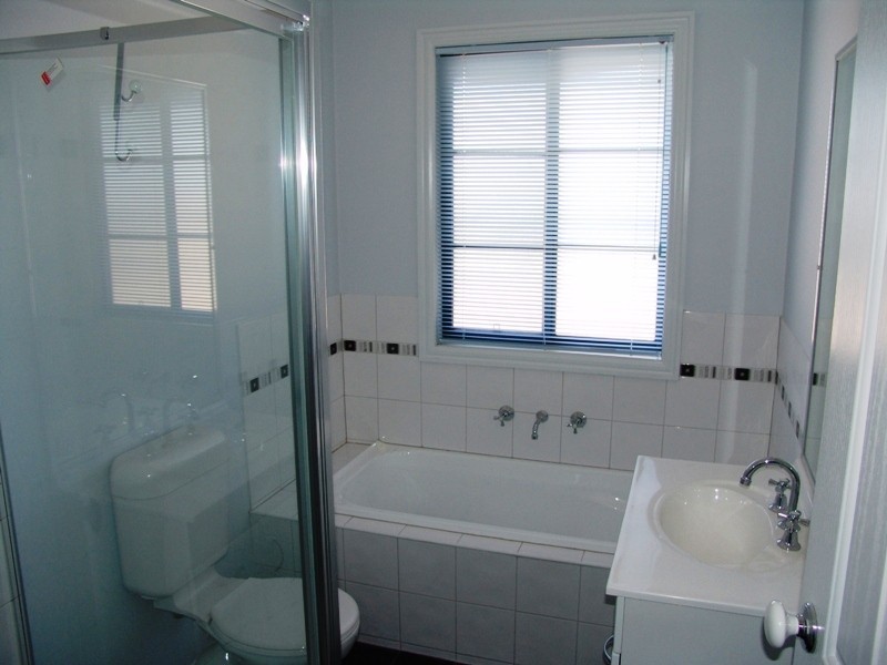 2/38 Evrah Drive, Hoppers Crossing VIC 3029