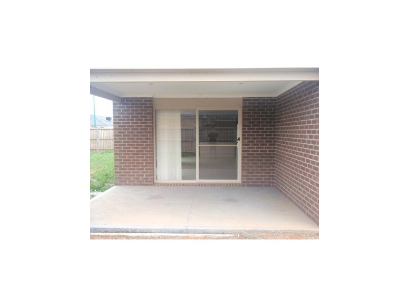 74 Papillon Parade, Tarneit VIC 3029