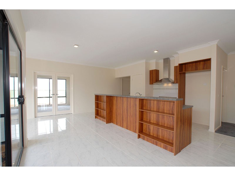 14 Vaughan Chase, Wyndham Vale VIC 3024