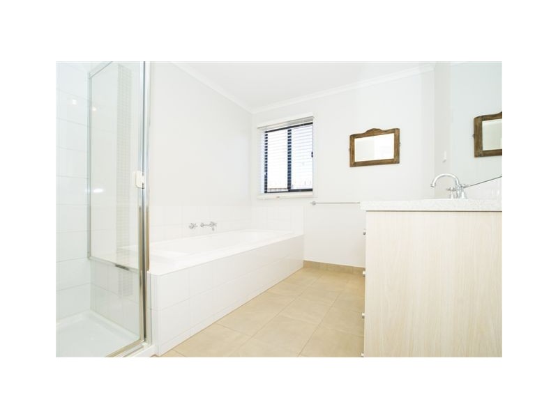 7 Bellinger Crescent, Wyndham Vale VIC 3024