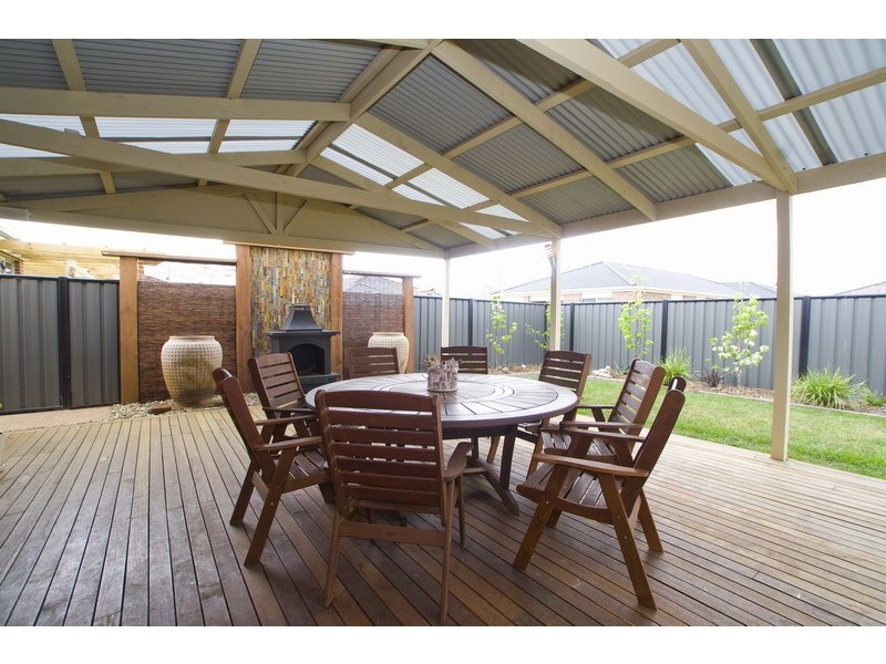 6 Millendon Boulevard, Tarneit VIC 3029