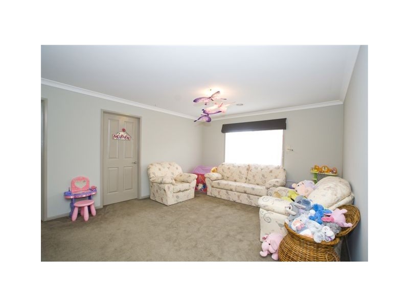 6 Millendon Boulevard, Tarneit VIC 3029