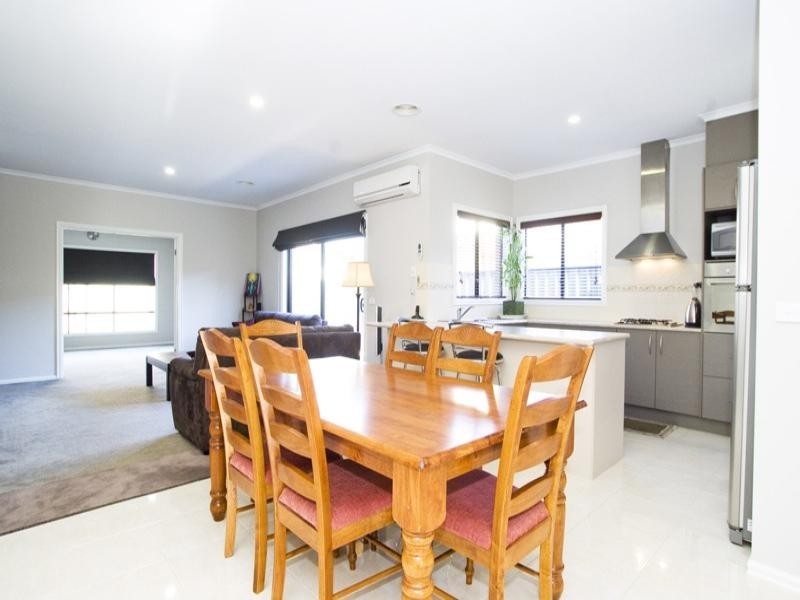 17 Clarafield Crescent, Tarneit VIC 3029