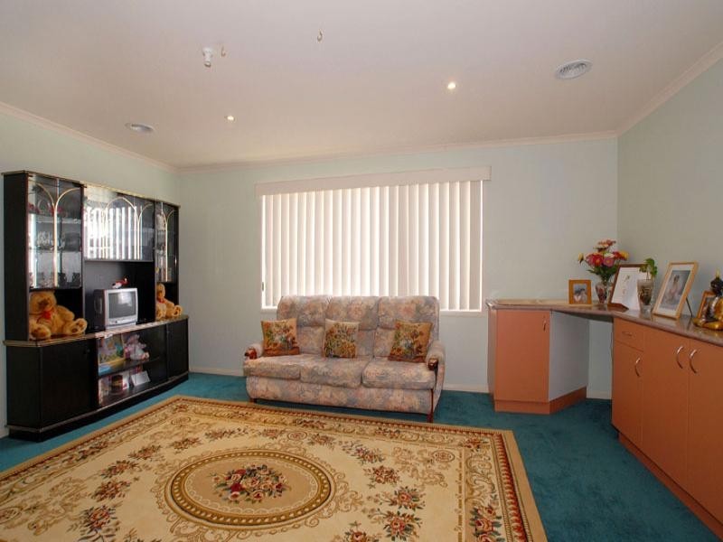 17 Lynbridge Crescent, Tarneit VIC 3029