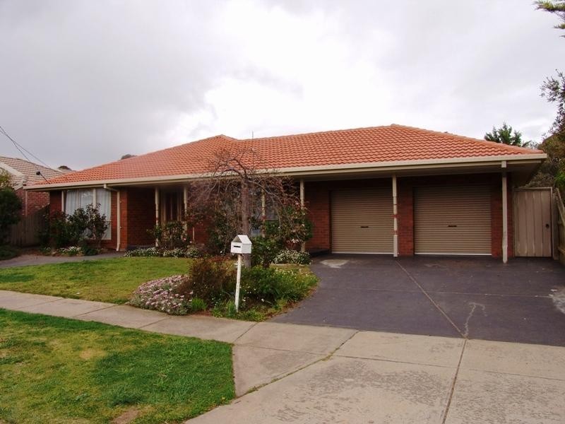 15 Delmont Street, Werribee VIC 3030