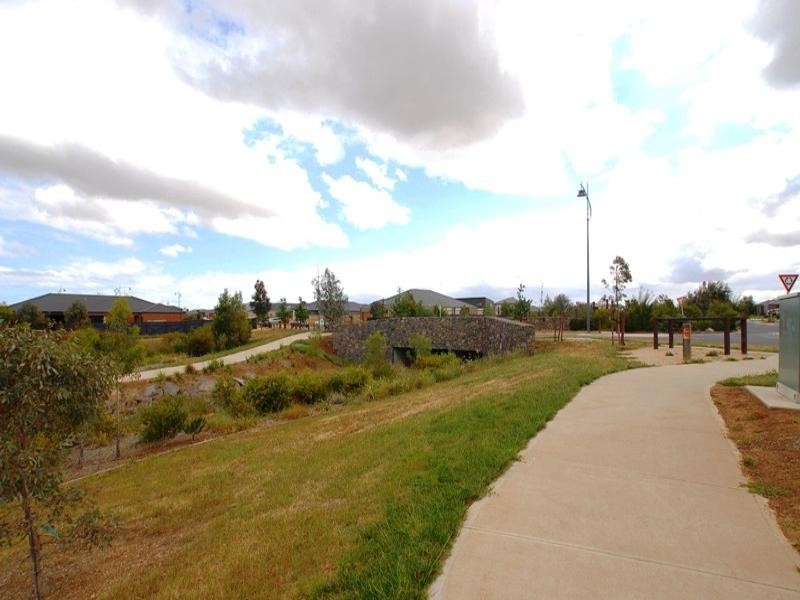 46 Edgevale Way, Tarneit VIC 3029