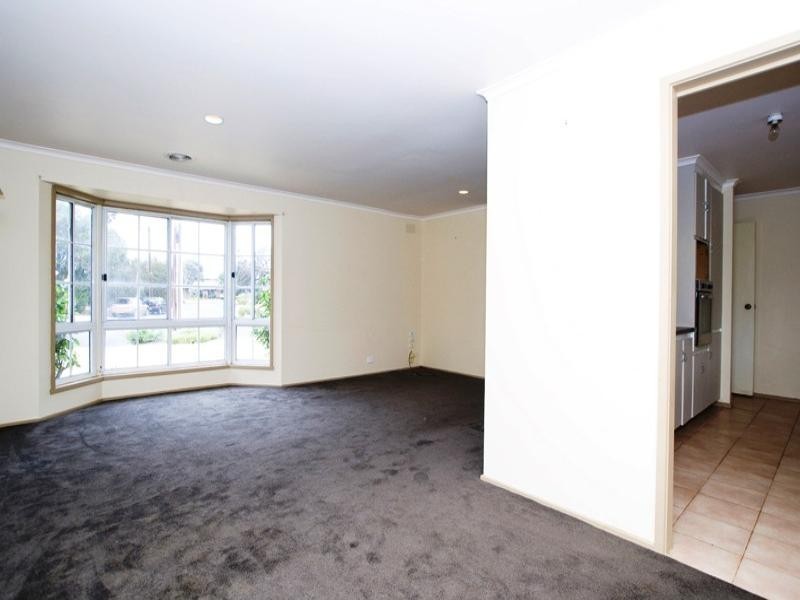 4 Berri Court, Hoppers Crossing VIC 3029