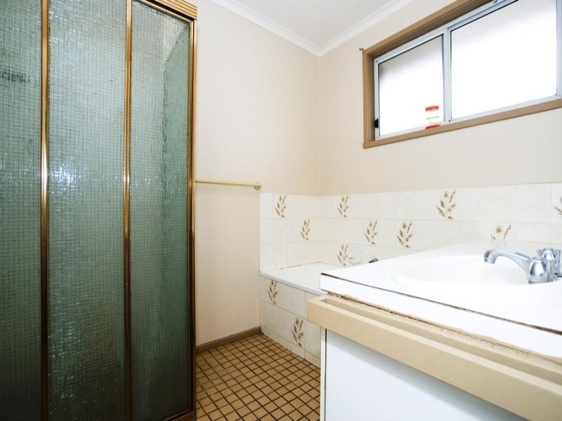 4 Berri Court, Hoppers Crossing VIC 3029