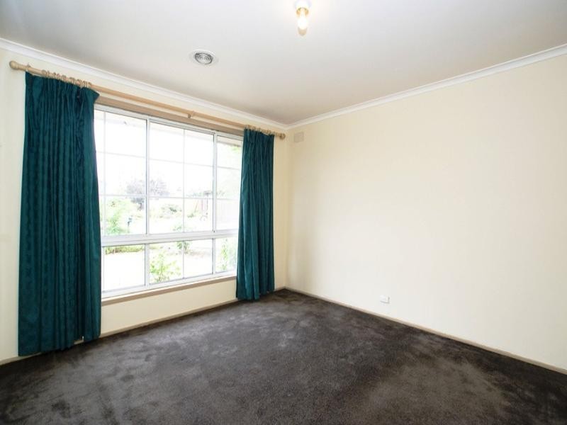 4 Berri Court, Hoppers Crossing VIC 3029