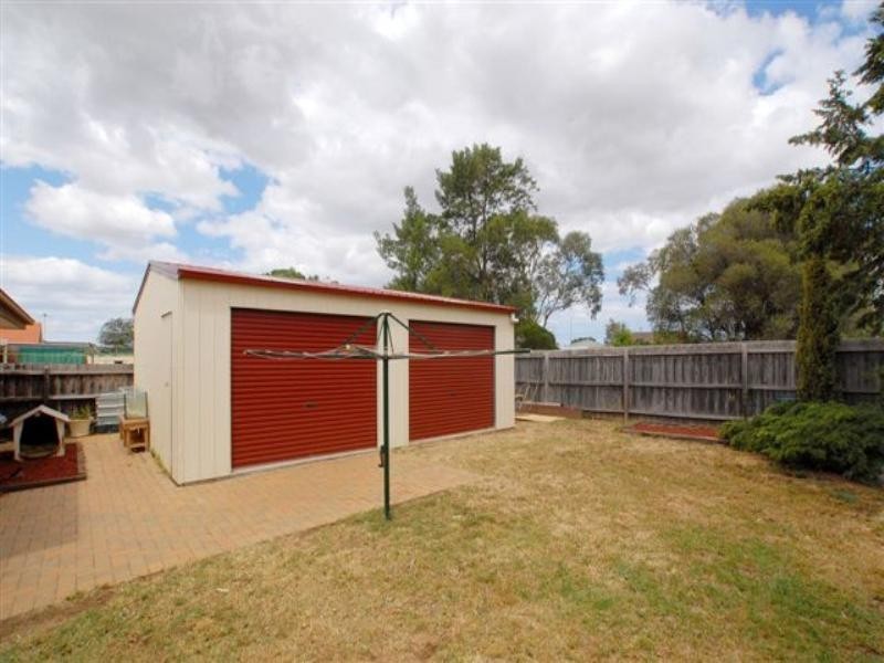 25 Bourke Crescent, Hoppers Crossing VIC 3029