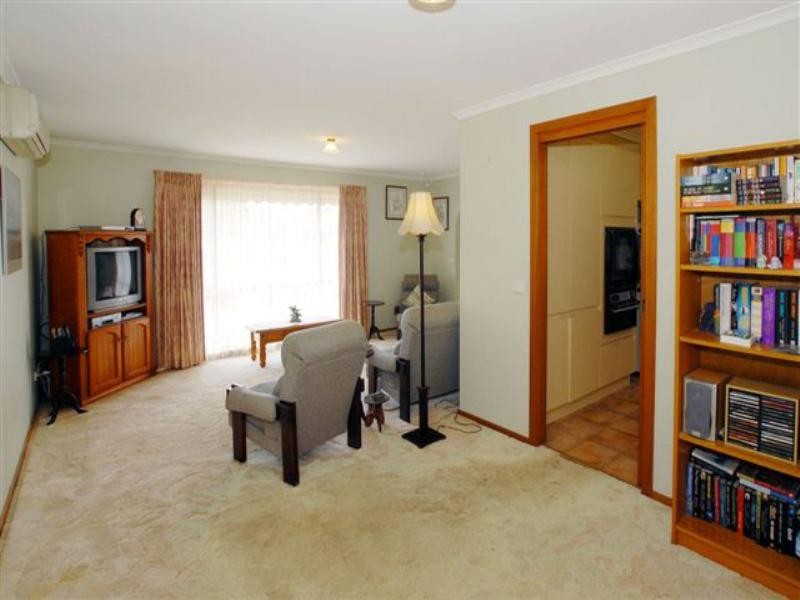 25 Bourke Crescent, Hoppers Crossing VIC 3029