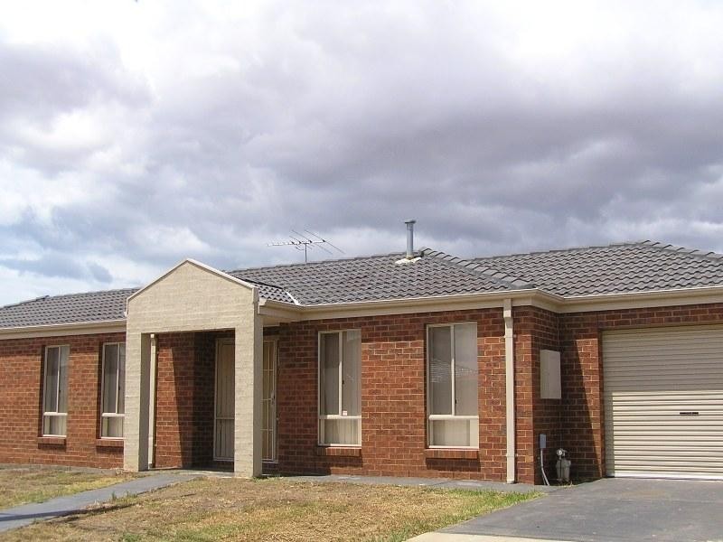 2/14 Darus Court, Hoppers Crossing VIC 3029