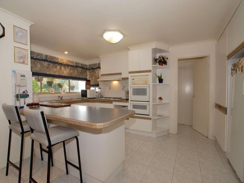9 Grevillea Crescent, Hoppers Crossing VIC 3029