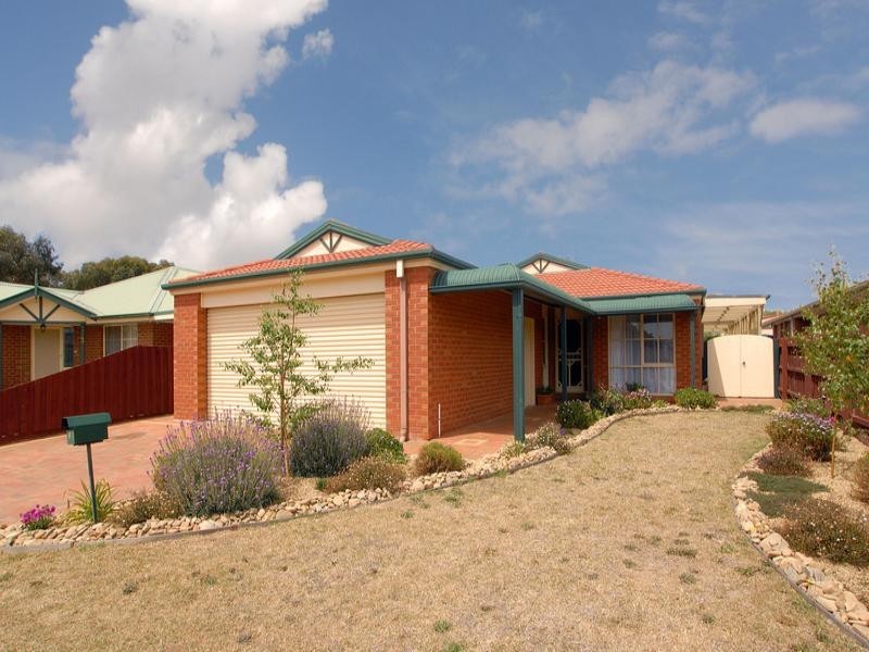 4 Pineview Court, Werribee VIC 3030