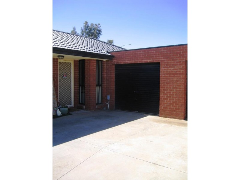 2/10-16 Nepean Court, Wyndham Vale VIC 3024