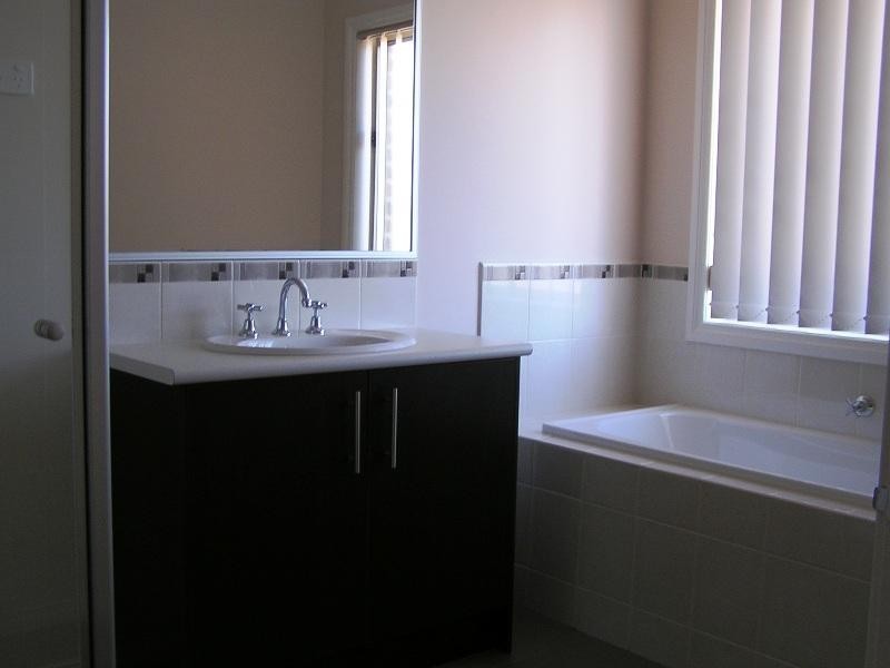 16 Clematis Drive, Wyndham Vale VIC 3024