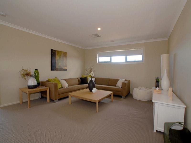 86 Rowland Drive, Point Cook VIC 3030