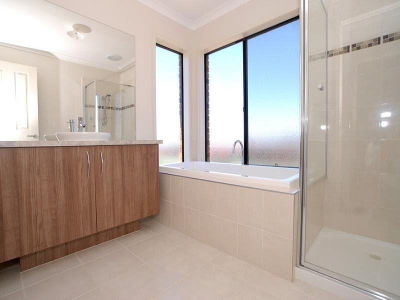 11-13 Elmslie Street, Wyndham Vale VIC 3024