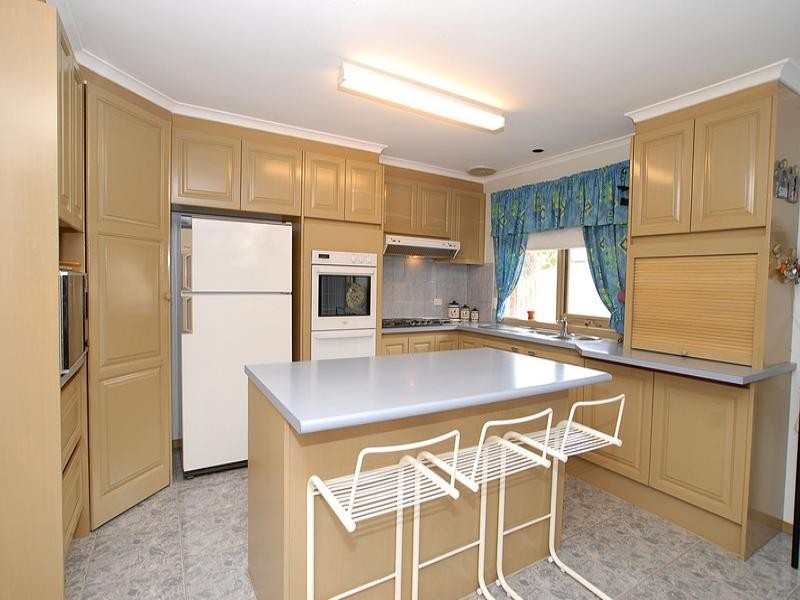 6 Bourke Crescent, Hoppers Crossing VIC 3029