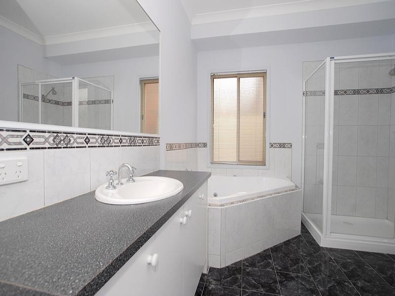 117 Thames Boulevard, Werribee VIC 3030