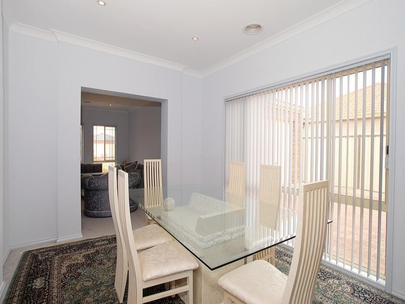 117 Thames Boulevard, Werribee VIC 3030