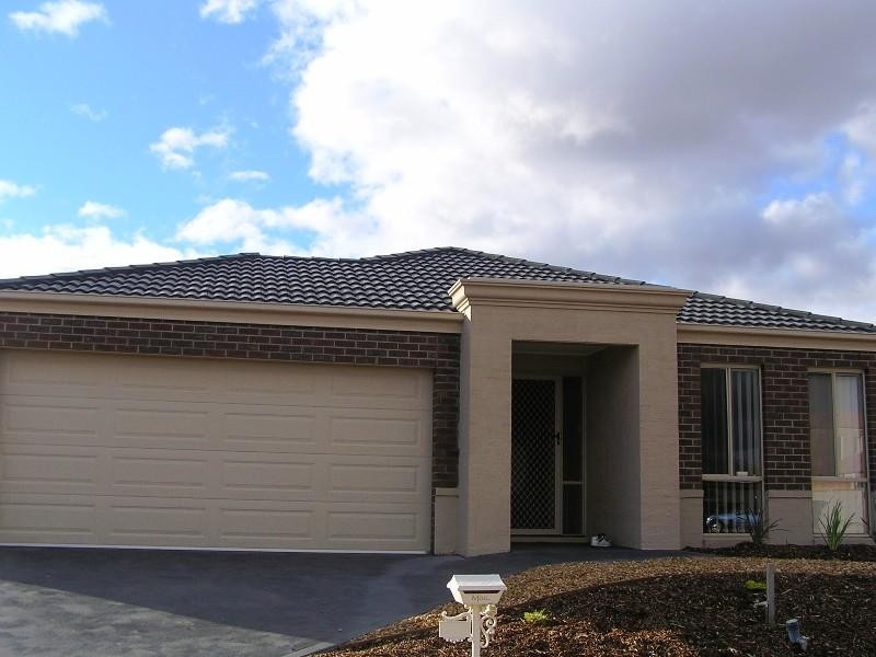 54 Papillon Parade, Tarneit VIC 3029