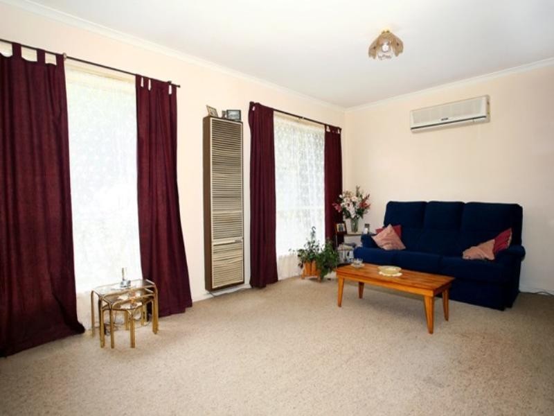 14 Pelican Place, Werribee VIC 3030