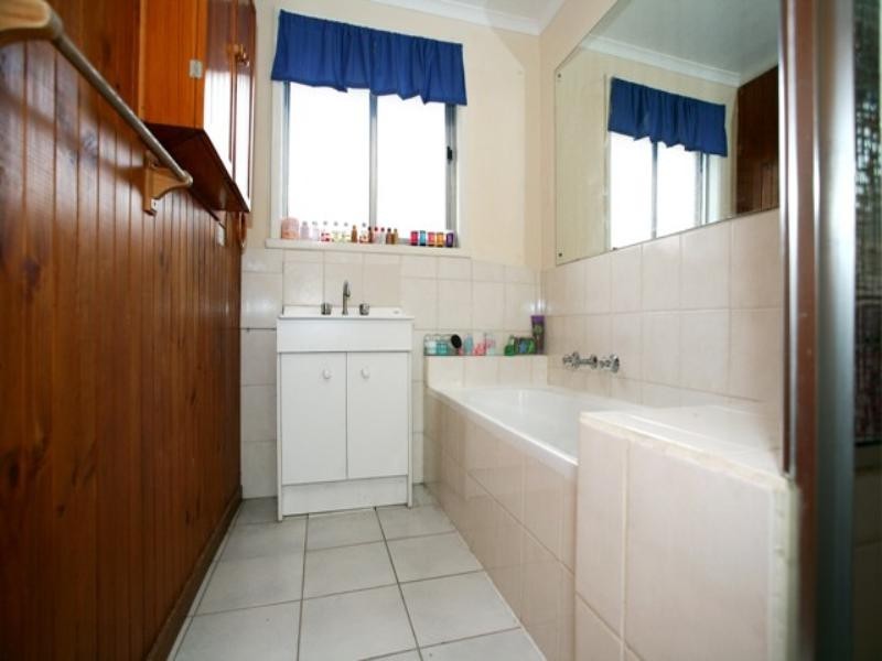 19 Cormorant Crescent, Werribee VIC 3030